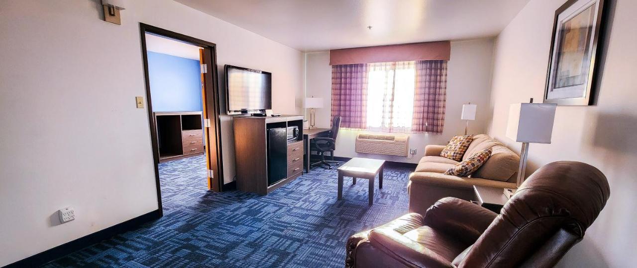 Helena Inn - Airport Eksteriør billede